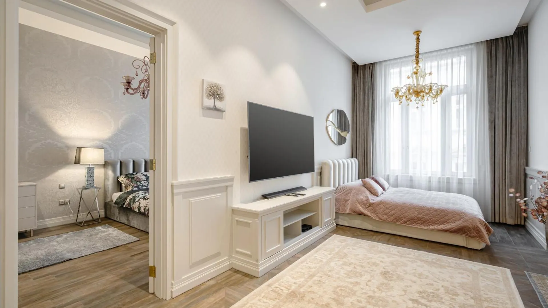 Basilica View Prime Apartment With Free Parking Budapest