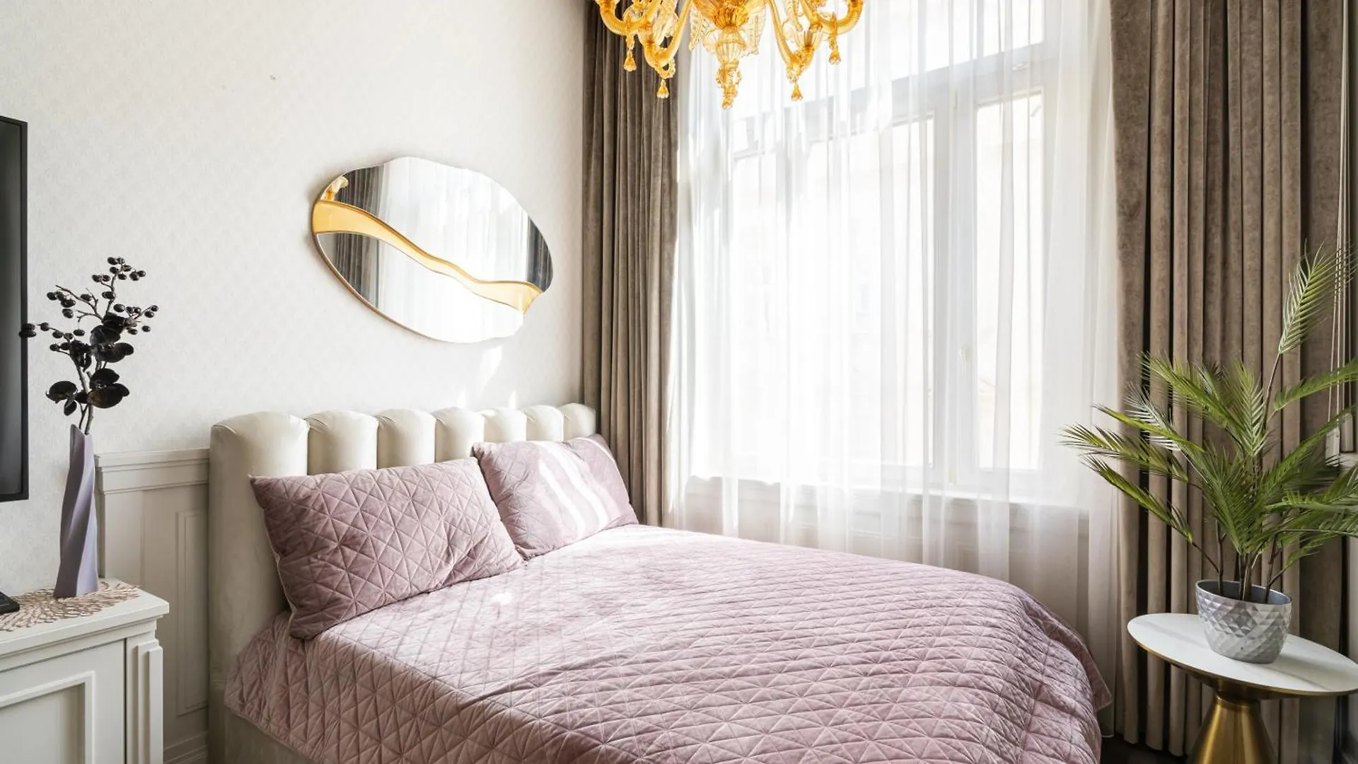 Basilica View Prime Apartment With Free Parking Budapest