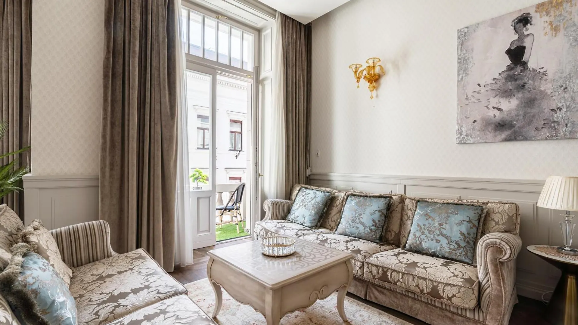 Basilica View Prime Apartment With Free Parking Budapest
