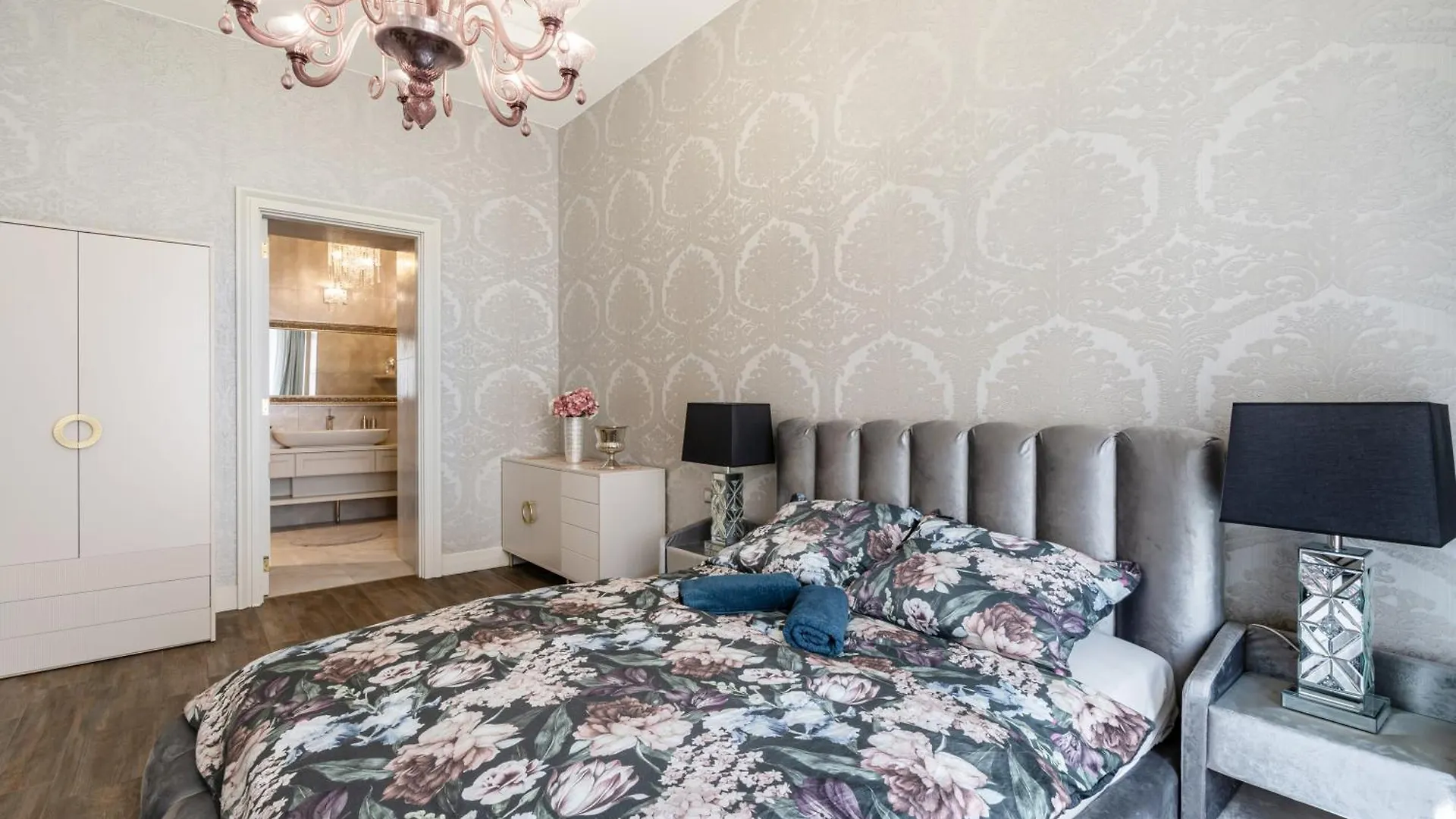 Basilica View Prime Apartment With Free Parking Budapest Hungary