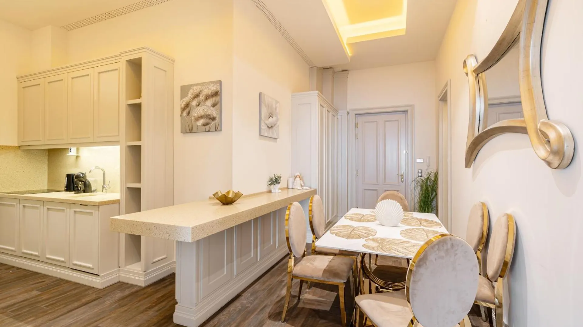Basilica View Prime Apartment With Free Parking Budapest